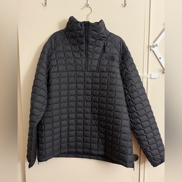 The North Face Other - The North Face Men's Thermoball Pullover Size XL